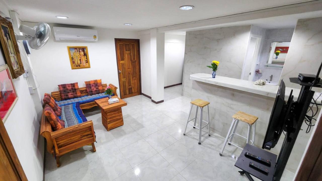 Apartment A4 Dindaeng Бангкок Экстерьер фото